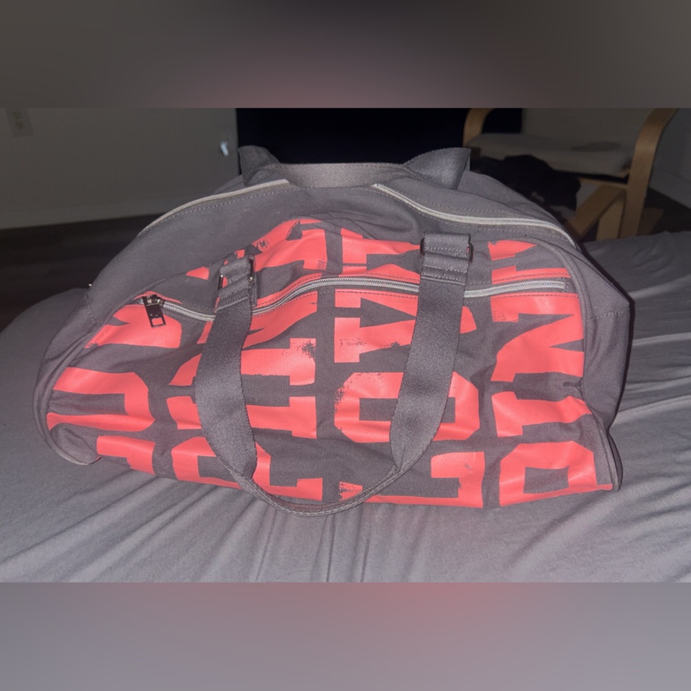 Victoria’s Secret PINK duffle bag from 2010